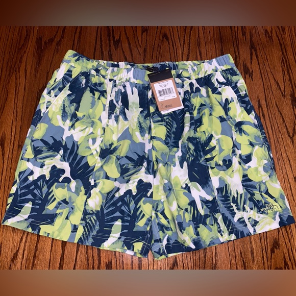 The North Face Men's XL Green Tropical Print Class V Pull-On Shorts Relaxed NWT - Picture 2 of 16
